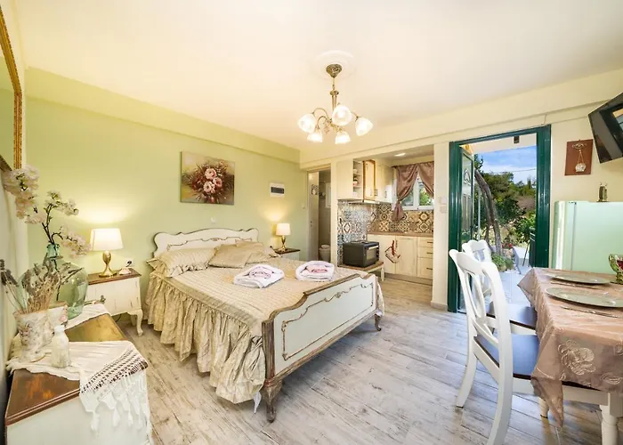 Kyveli Superb Sea View In 公寓