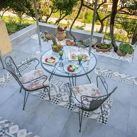 Kyveli Superb Sea View In アルゴストリオン